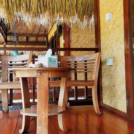 Aldi'S Bungalow Bed & Breakfast Kuta  Bagian luar foto